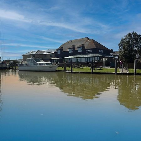 The River Haven Hotel Rye Eksteriør bilde