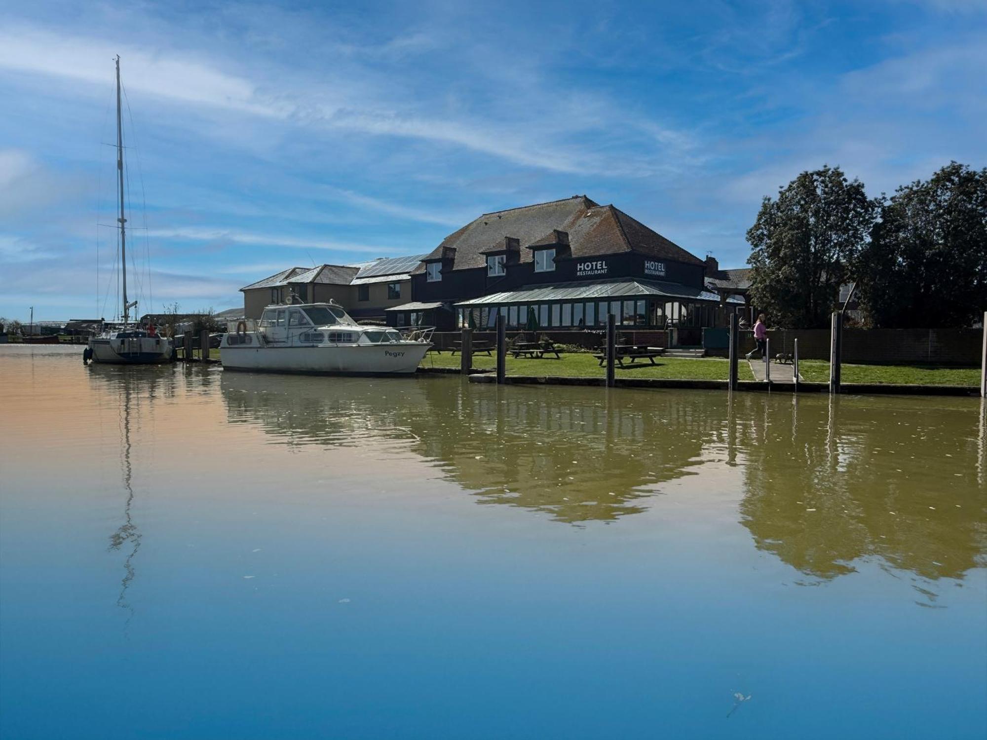 The River Haven Hotel Rye Eksteriør bilde